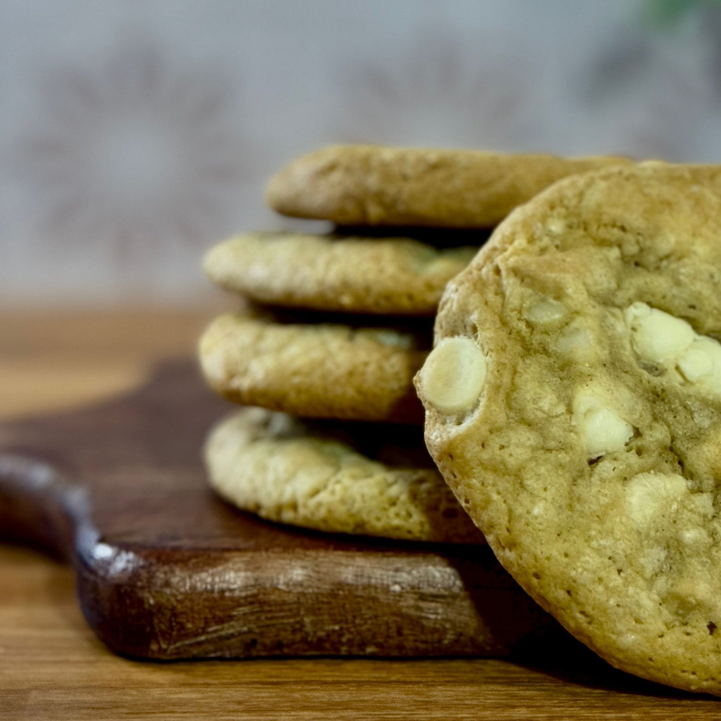 White Chocolate Macadamia Nuts - Premier Collection